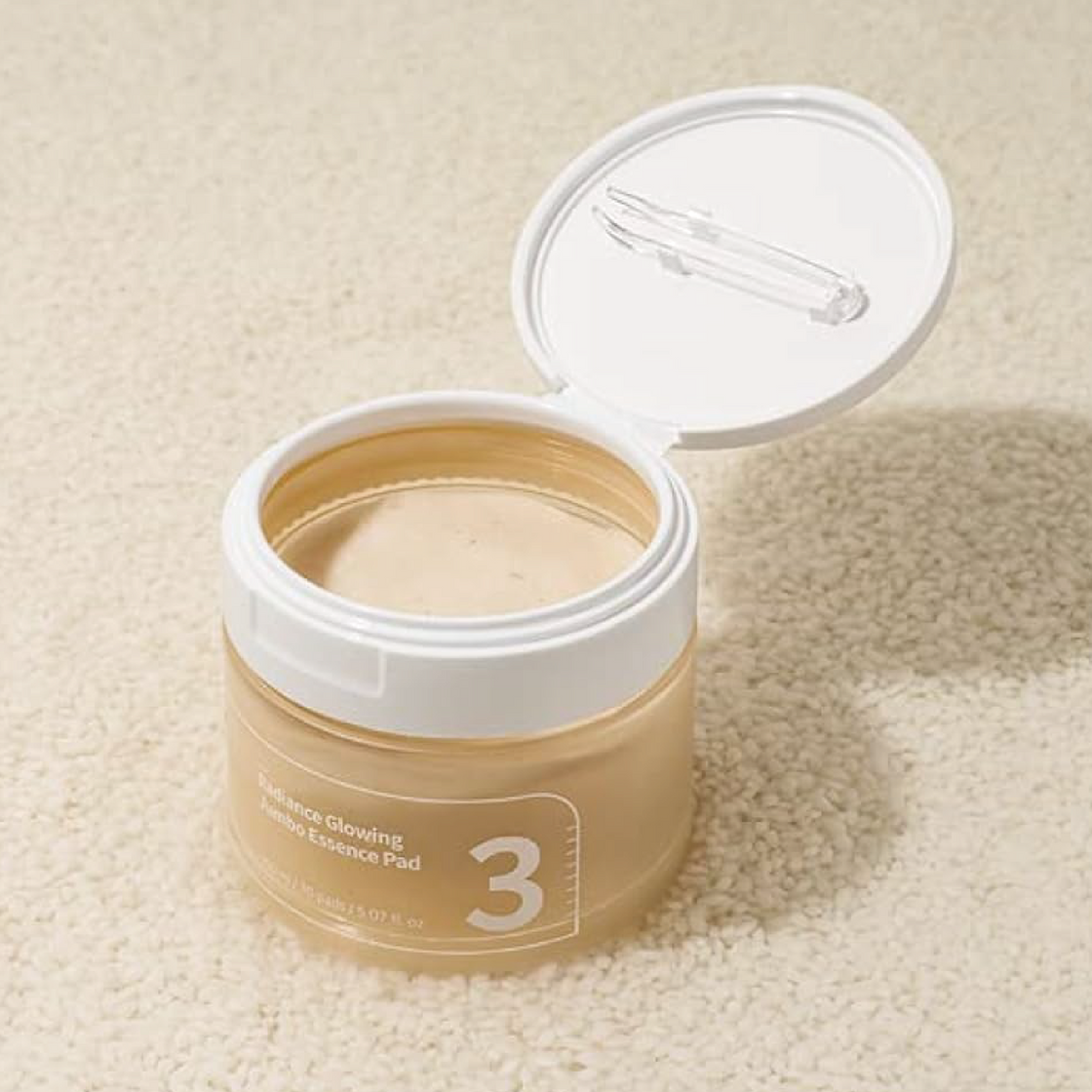 Numbuzin | No.3 Radiance Glowing Jumbo Essence Pad